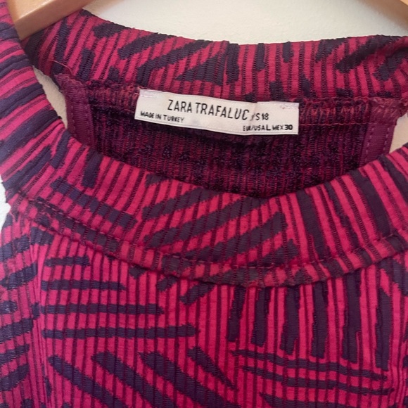 Red Patterned Halter Top - Picture 3 of 4